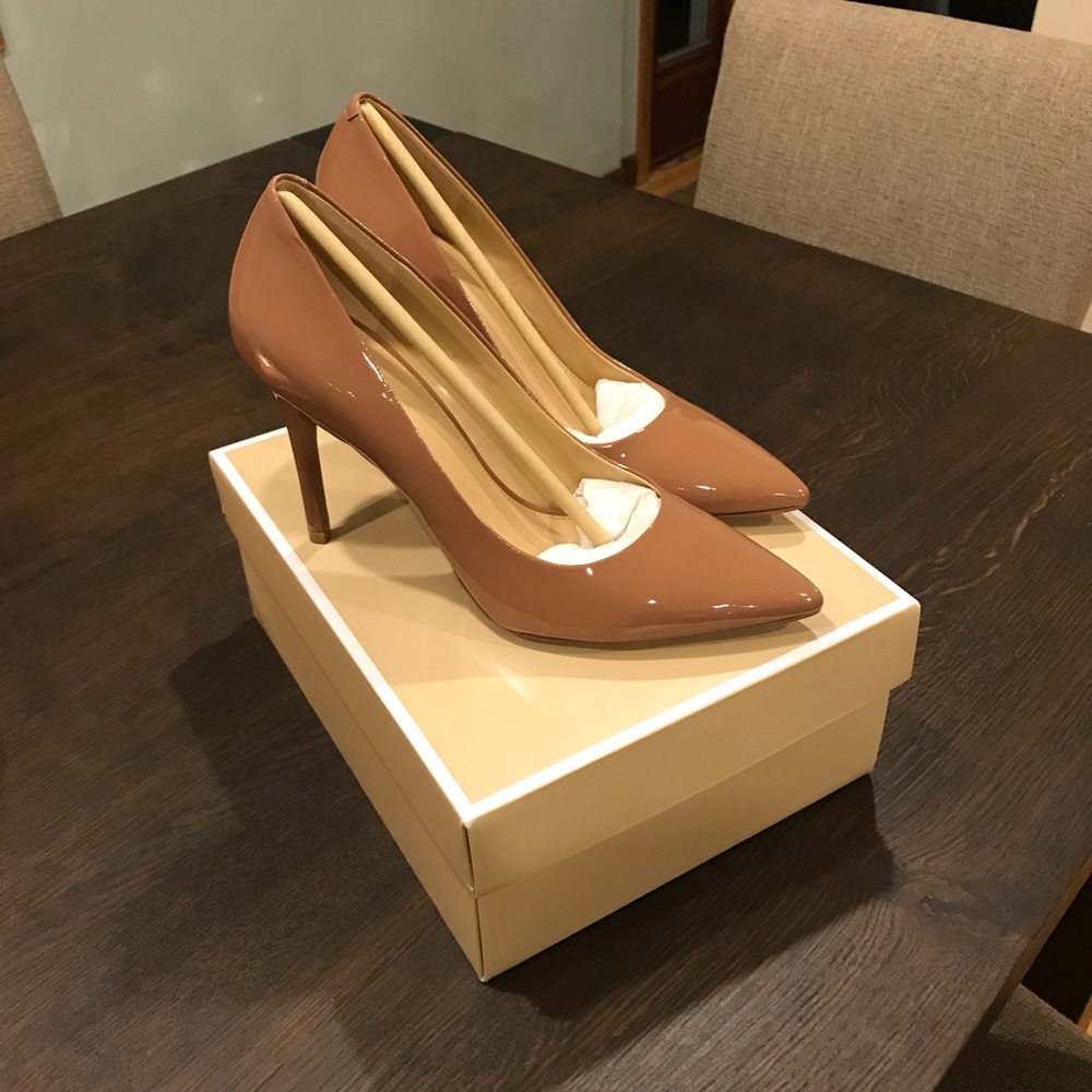 NEW Micheal Kors Pointy Toe Heels